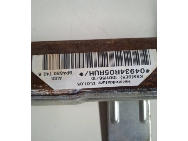 Боковая подушка безопасности 8P4880742B Audi A3 S3 A3 Sportback 8P