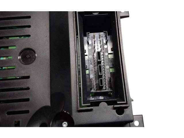 Přístrojová deska Volkswagen Caddy 2009 1T0920872F, V0011000