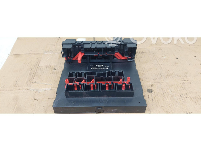 Блок комфорта 3C0937049E, 28022870 Skoda Octavia Mk2 (1Z)