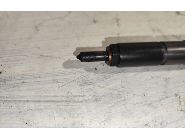 Форсунка 059130201a    Audi A6 S6 C5 4B   