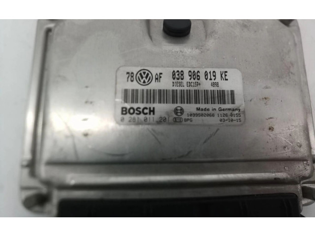 Блок управления двигателем Блок управления 038906019KE Skoda Superb B5 (3U)