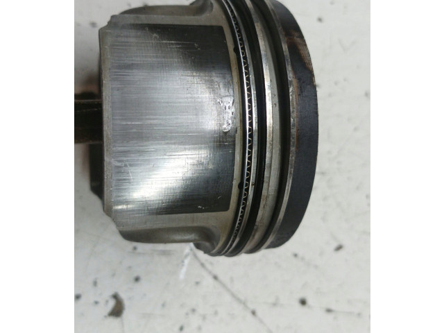  Поршень с шатуном  20V  Audi A3 S3 8L  