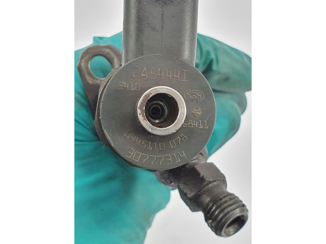 Форсунка 30777314    Volvo V70 для дизельного двигателя  2.4