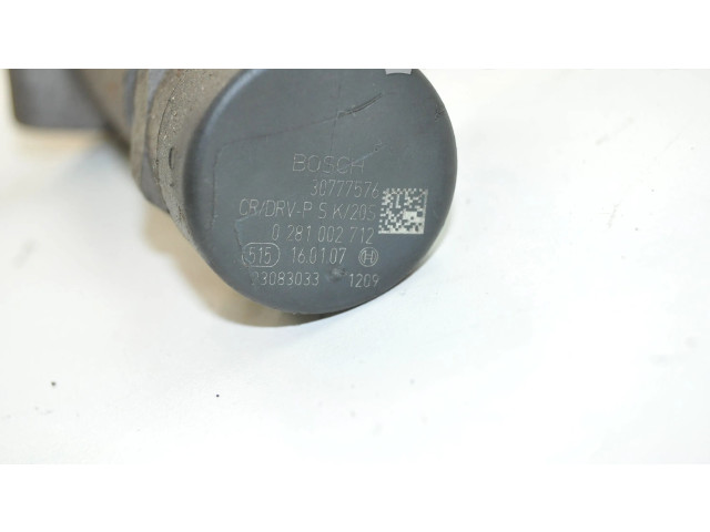 Топливная рампа 30777554, 30777576   Volvo XC90  