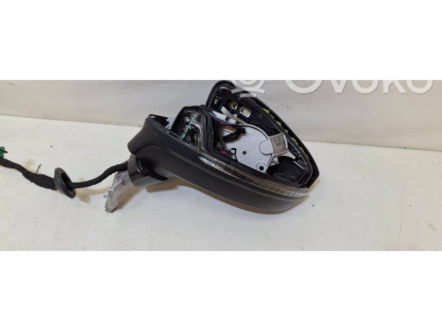 Zpětné zrcátko  Volkswagen Tiguan 2016  048678  