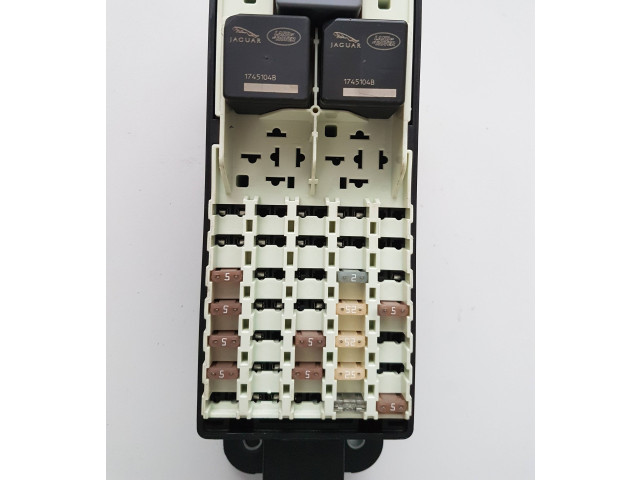 Блок предохранителей GX7314A067EA, P00132441A Jaguar XE