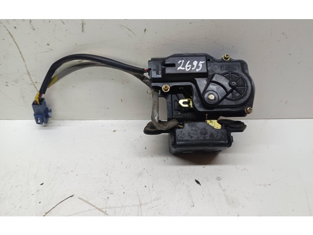 Zámek zadních dveří Toyota Avensis T250 2006