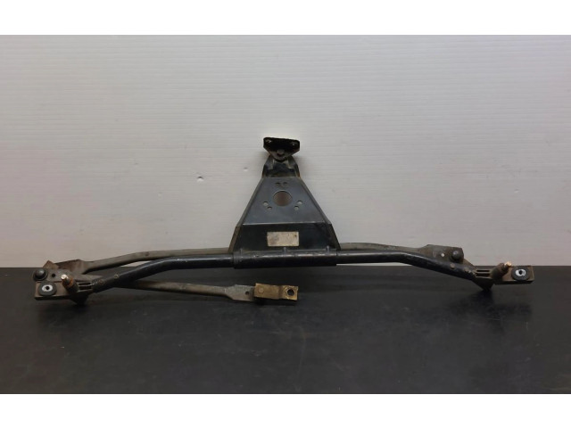 Моторчик дворников     Volvo 440