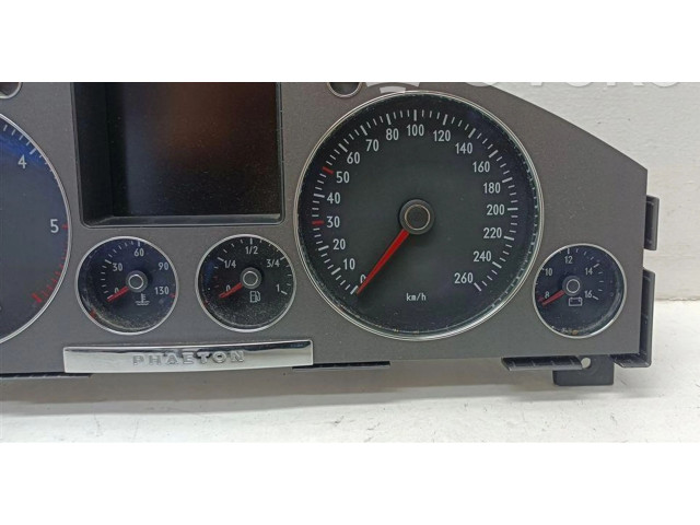 Панель приборов    Volkswagen Phaeton       