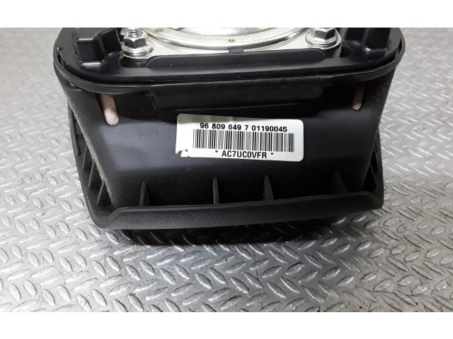 Подушка безопасности водителя 96809649   Chevrolet Captiva