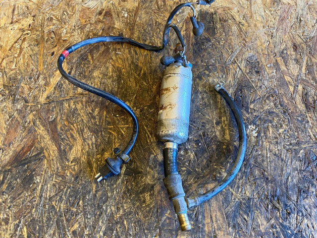 Vstřikovací čerpadlo 1245407810 Mercedes-Benz E W124 pro benzínový motor 3.0