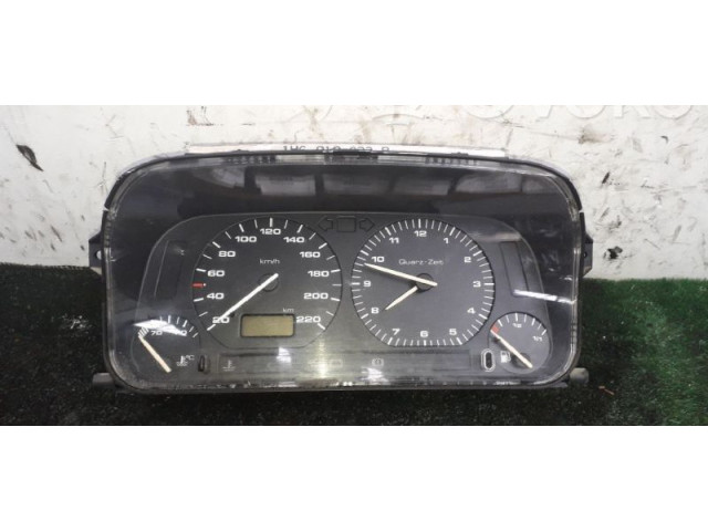 Панель приборов 0883111883   Volkswagen Golf III       