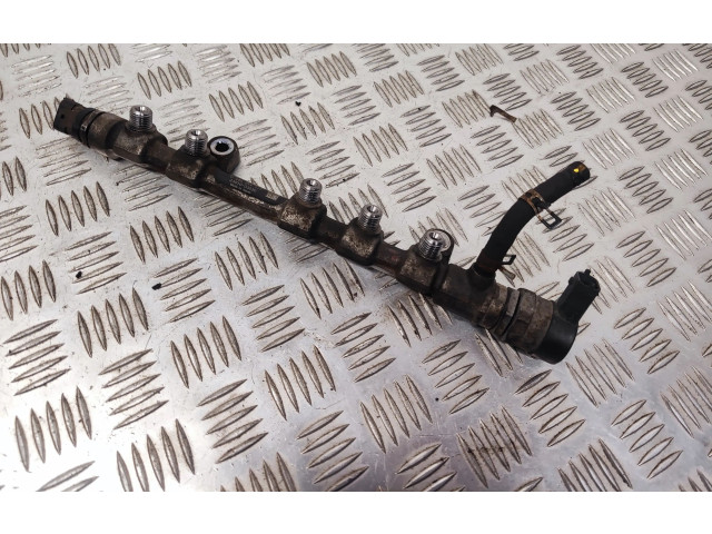 Vstřikovací lišta 2328033020, 2381033030 Toyota Verso-S 1NDTV