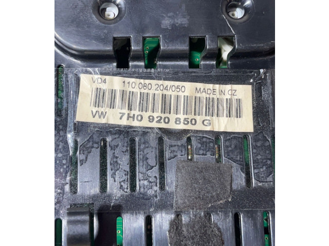 Přístrojová deska  Volkswagen Transporter - Caravelle T5 2008 7H0920850G, 110080204050  