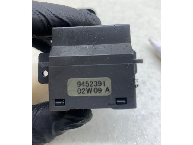 Ручка стеклоочистителей 9452391, 02W09A   Volvo V70