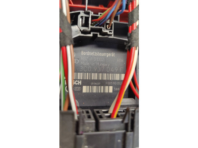 Блок предохранителей 3c0937049e Volkswagen Golf Plus