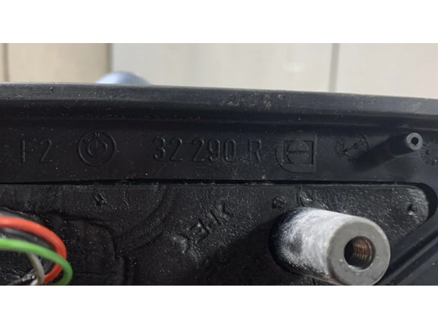 Zpětné zrcátko pravé BMW 5 E39 2002 32290