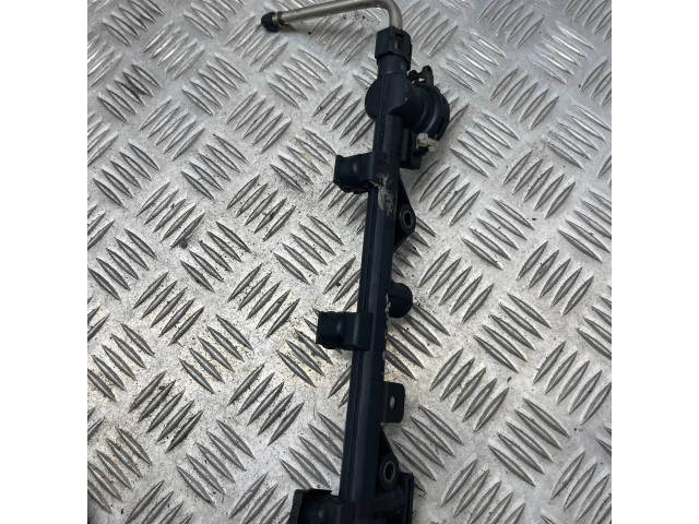 Vstřikovací lišta at715887f1a Land Rover Freelander pro benzínový motor 2.5