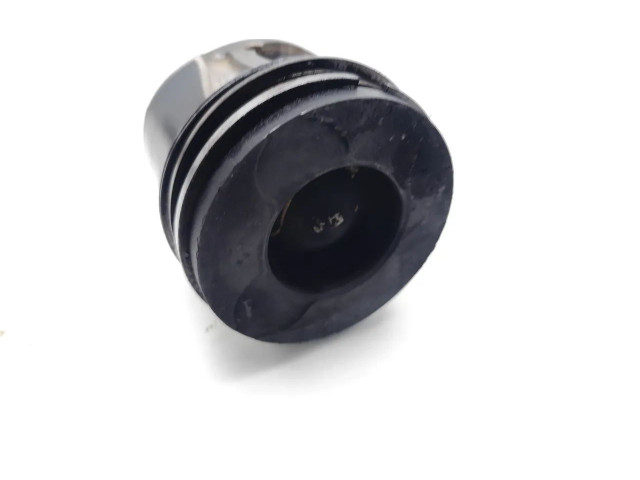 Поршень с шатуном D4204T D4204T Volvo V50