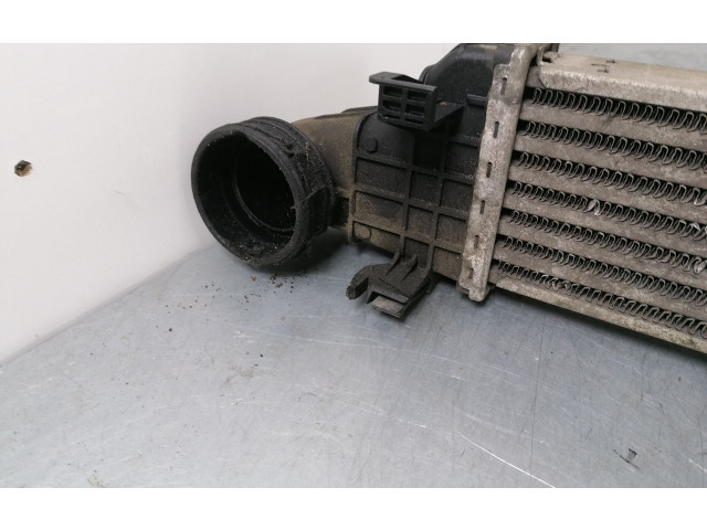 Интеркулер  A2115001002   Mercedes-Benz CLS C219 3.0