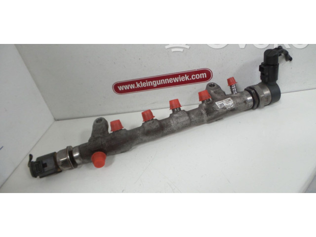 Топливная рампа 03L089M, 03L130089M Volkswagen Jetta VI для двигателя CFFB CFF