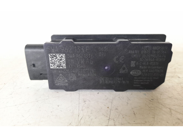 Блок управления 5WA962133F Skoda Octavia Mk4
