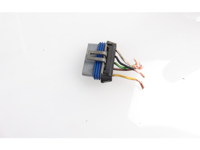 Моторчик дворников 1270000    Opel Combo C