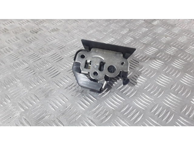 Замок багажника 8K9827505, 8K9827520 Audi A4 Allroad