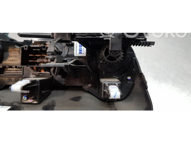 Блок управления климат-контролем 97250H8020LEF, 97250H8020 KIA Rio