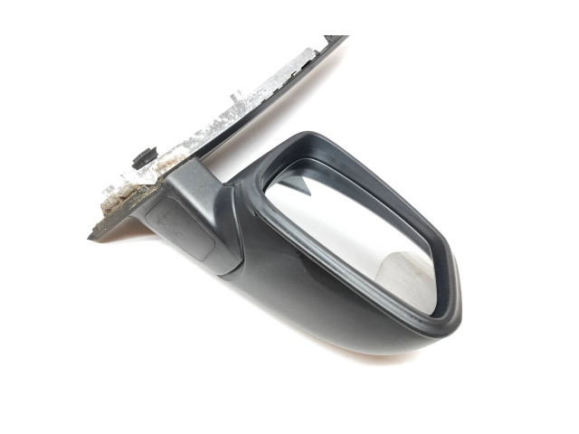 Zpětné zrcátko  BMW 2 F46 2016  E1041357  