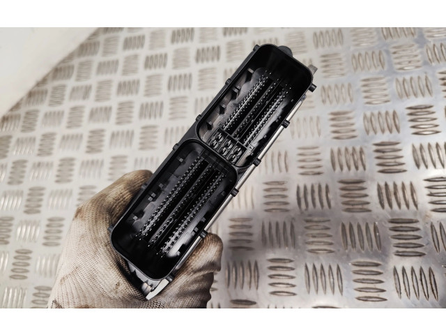 Řídící jednotka 8T2907560E Audi RS4 B8 2015