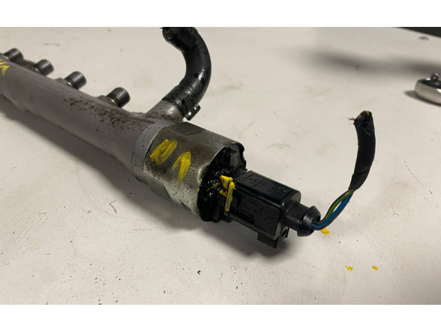 Топливная рампа 03L130089B, 700000282 Volkswagen PASSAT B6 для двигателя CAYB