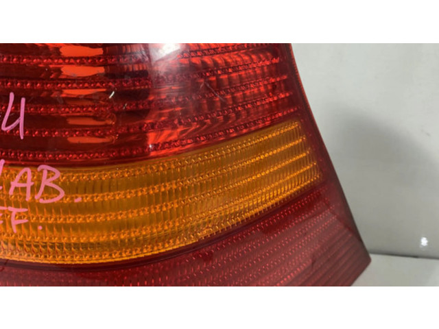 Задний фонарь правый 1J6945096R Volkswagen Golf IV 1998-2005 года