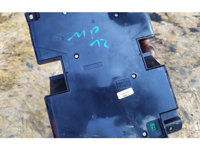 Блок управления климат-контролем EEEEEEEE   Volvo V50