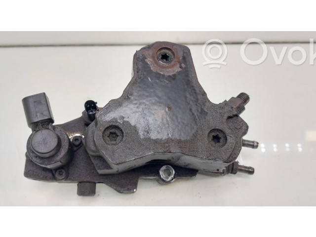 Vstřikovací čerpadlo A6110701401, 0445010048 Mercedes-Benz E W211 pro naftový motor 2.1 64696130029943