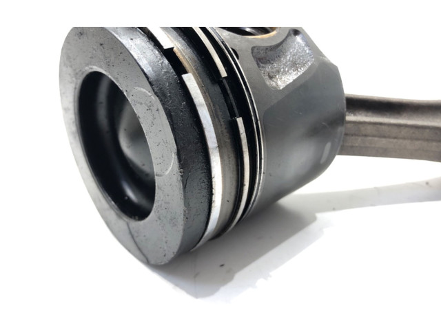  Поршень с шатуном  224DT  Land Rover Freelander 2 - LR2  