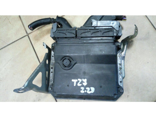 Řídící jednotka 8966105F20 Toyota Avensis T270 2009