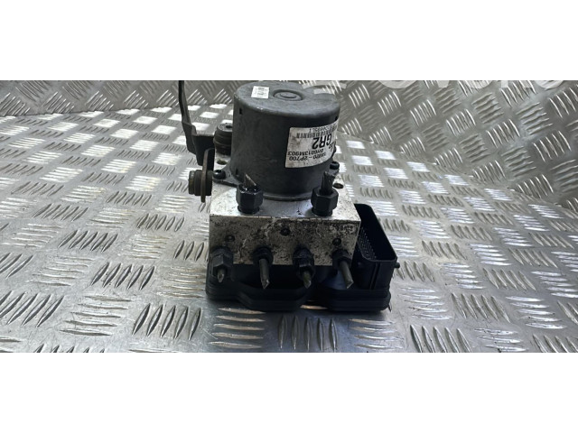 Блок АБС 589202P700 KIA Sorento 2010 - 2014 года