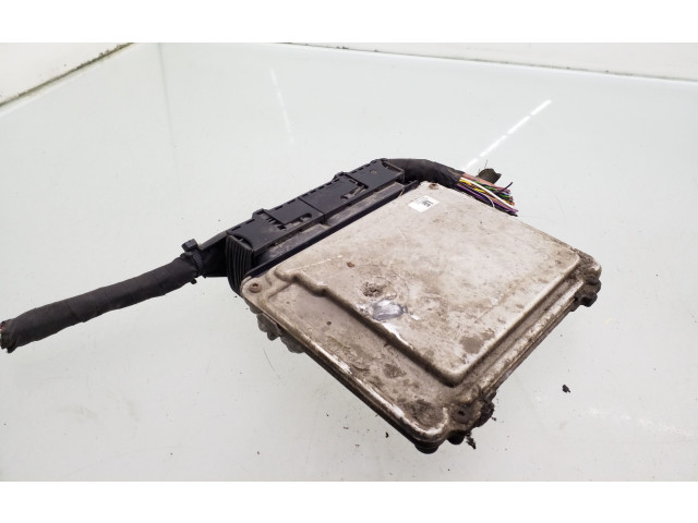 Блок управления двигателя 03G906021RQ, 03G906021AB   Volkswagen PASSAT B6