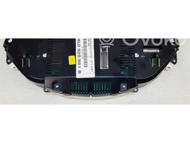 Přístrojová deska  Audi Q7 4L 2007 4L0920981B  