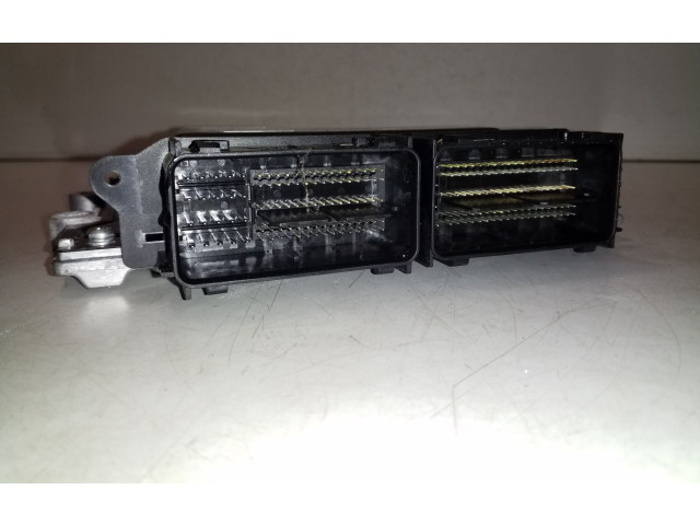 Блок управления двигателя 31459913   Volvo XC90