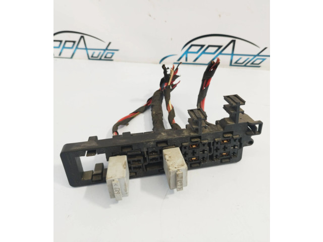 Блок предохранителей 1K1937503 Skoda Octavia Mk2 (1Z)