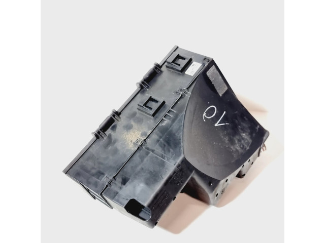 Блок предохранителей 2R8T14A003EC, 2R8T14A003 Jaguar S-Type