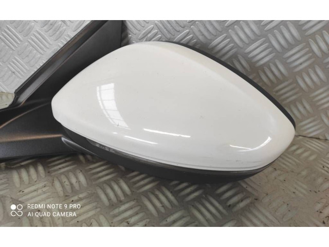 Zpětné zrcátko Peugeot 208 2021