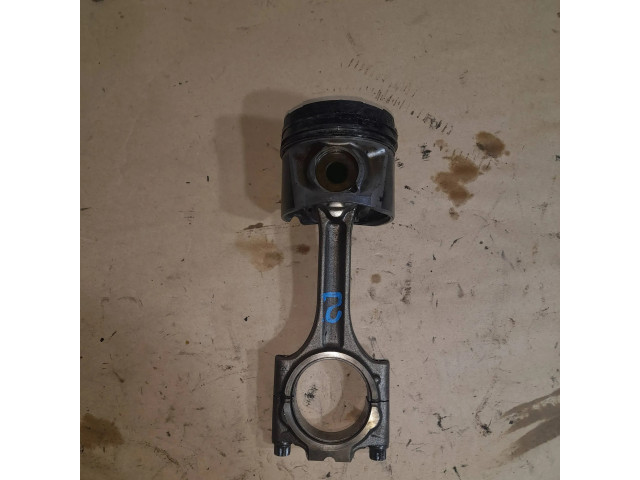 Поршень с шатуном Volvo S60 для дизельного двигателя 2.4