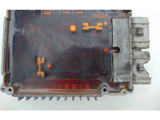 Блок управления двигателем Блок управления P04671542AG, HYN9AA3   Chrysler PT Cruiser