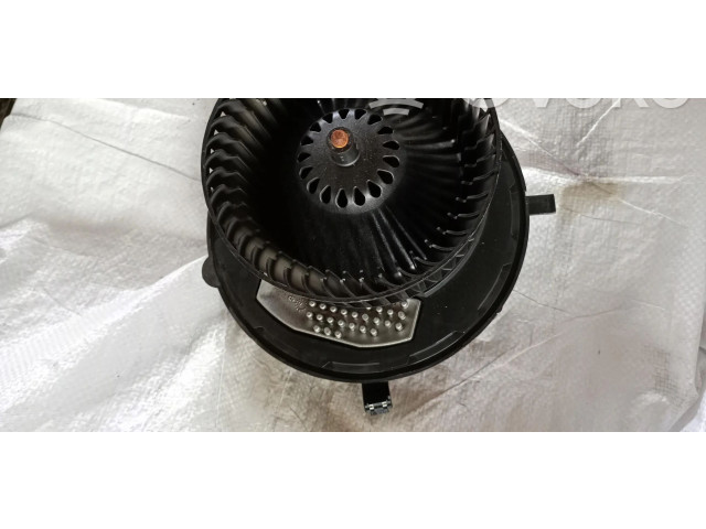Вентилятор печки    5QD819021D   Volkswagen Atlas