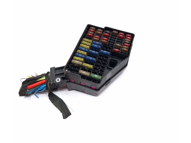 Блок предохранителей GHW16782 Skoda Fabia Mk1 (6Y)