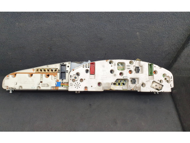 Панель приборов 4A1919033HC   Audi A6 S6 C4 4A       