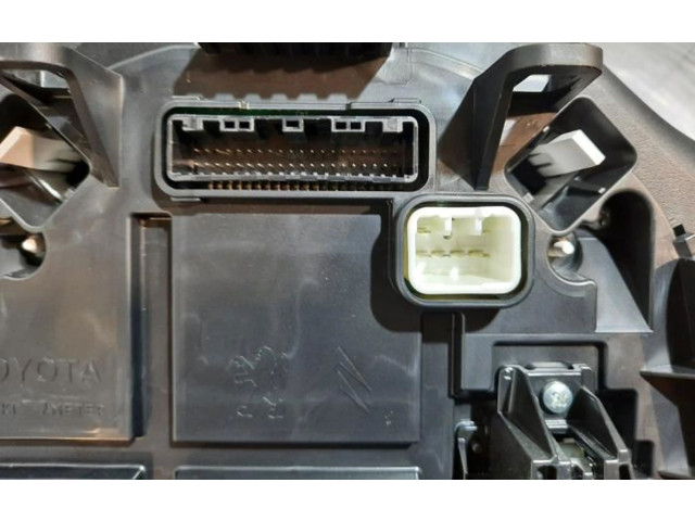 Přístrojová deska Peugeot 108 2020 B001115380